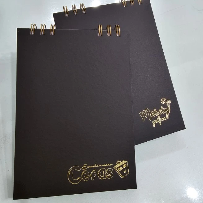 Encadernação em Wire-O com Capa Dura Personalizada