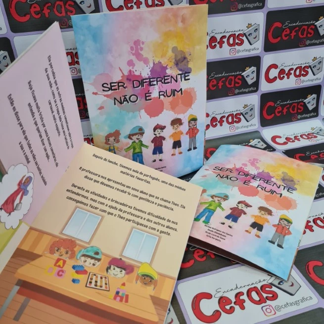 Imagem de Encadernação Personalizada de Cartilhas e Livros Grampeados